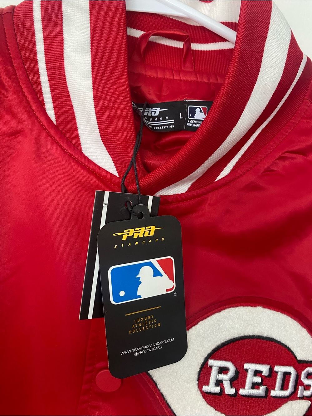 Pro Standard Cincinnati Reds Bomber Jacket - Picture 3 of 5